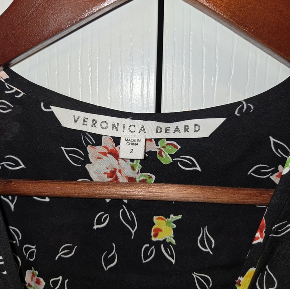 Veronica Beard Floral Wrap-Style Dress – Size 2 #N2 - Picture 2 of 7
